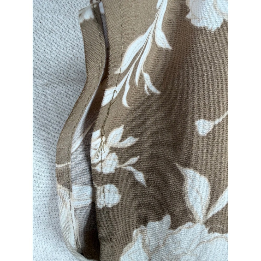 Blue Pepper Floral Print Tiered Midi Dress size Large Khaki/White - Picture 4 of 7